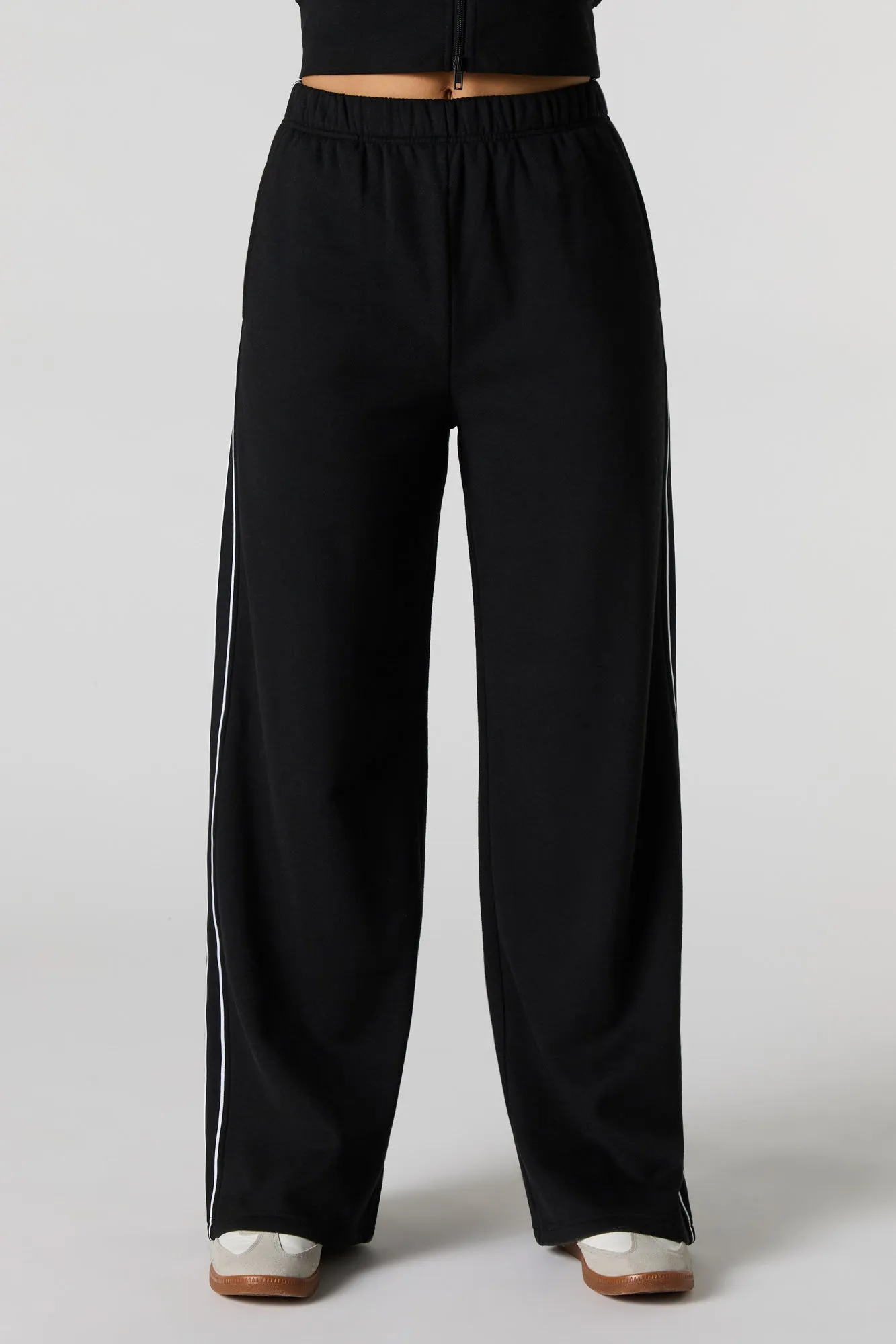 Active Fleece Wide Leg Sweatpant