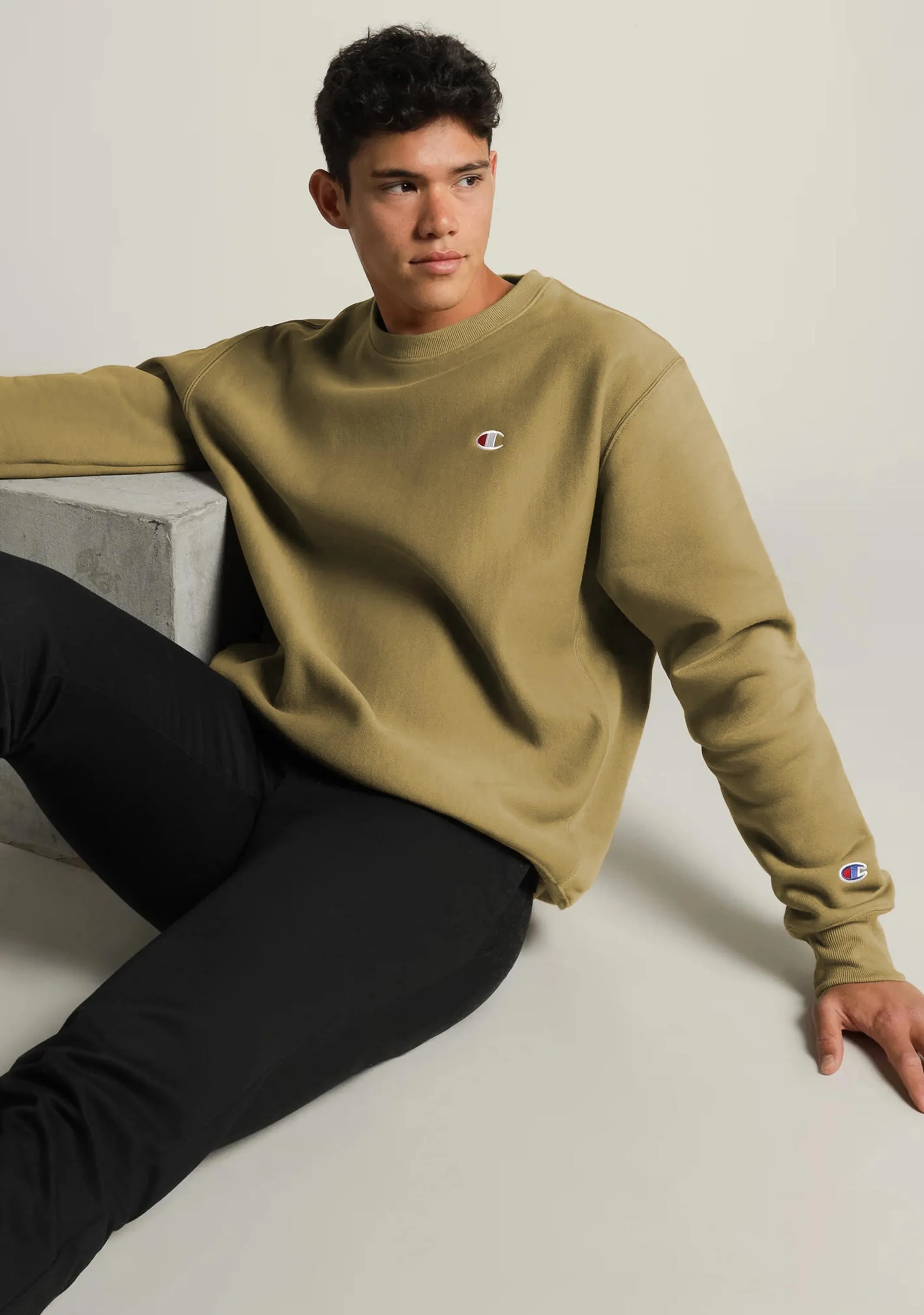 Champion Men's Reverse Weave Small C-Logo Crew