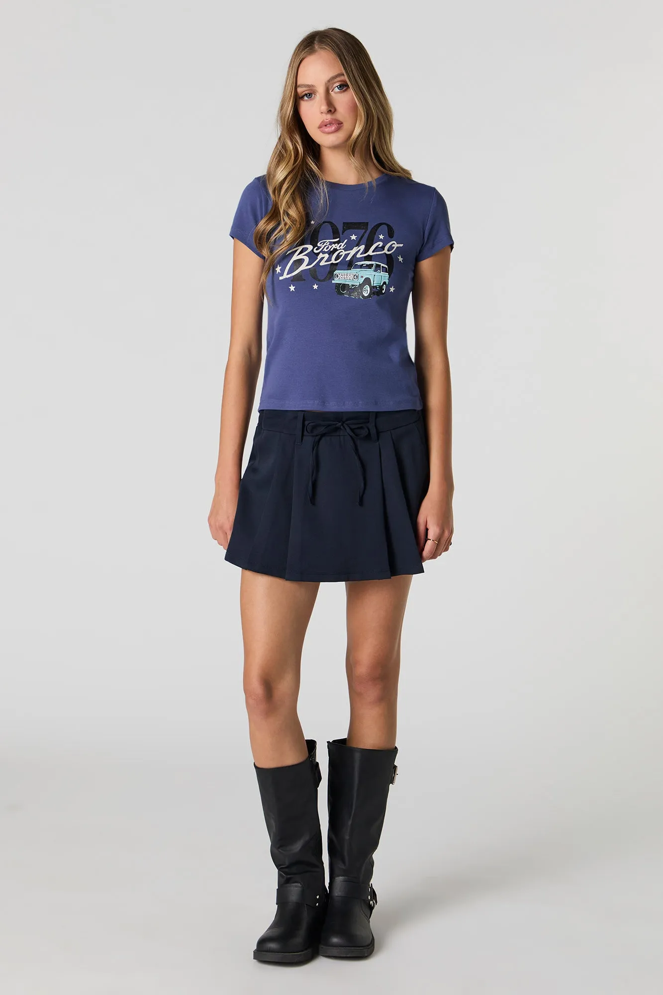 Ford Bronco 1976 Graphic Ribbed T-Shirt