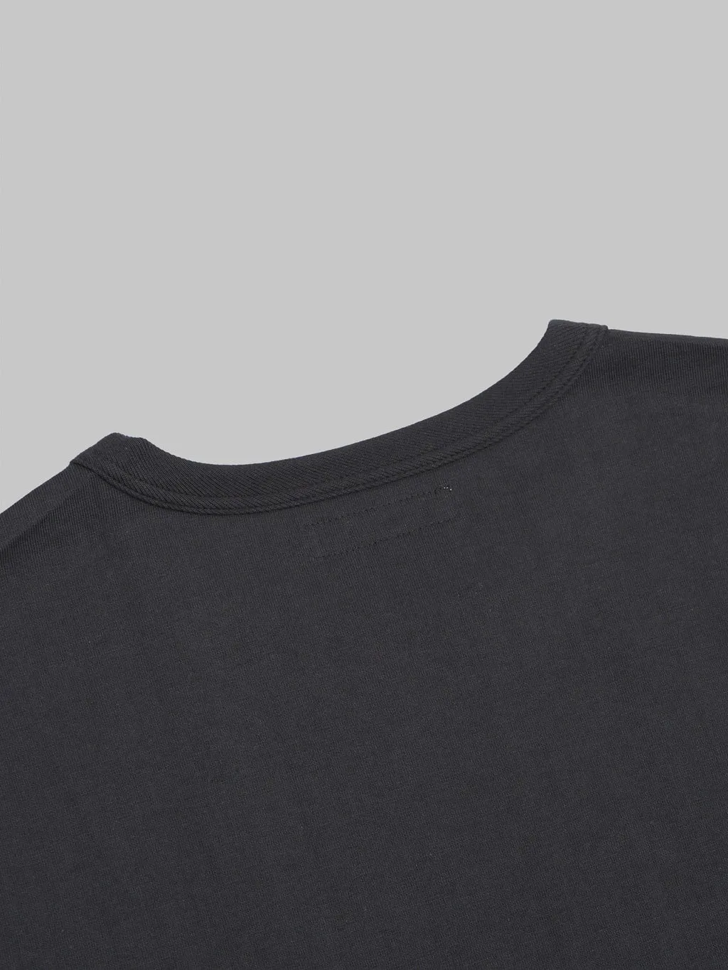 Merz b. Schwanen 214 2-Thread Heavyweight 7.2oz Crewneck Loopwheeled Relaxed Fit T-Shirt Charcoal