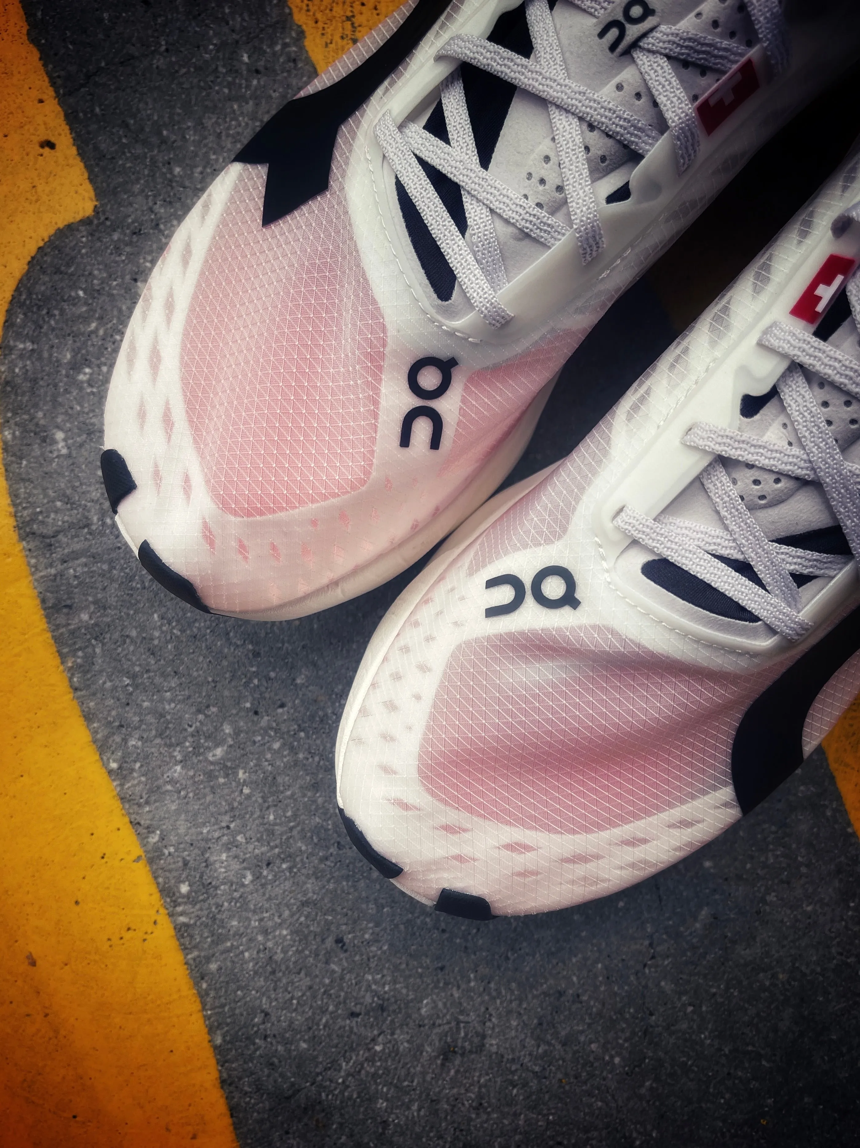 On Cloudboom Strike - Mens