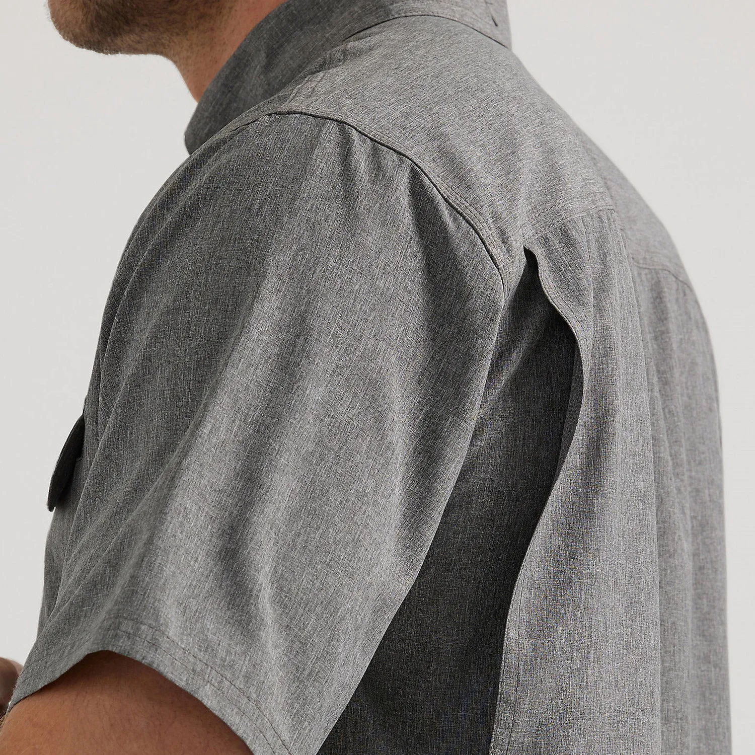 Wrangler® RIGGS® Men's Lightweight Moisture-Wicking Short Sleeve Work Shirt